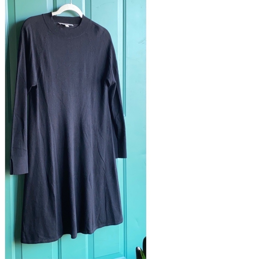 Loft size small black knit dress excellent condition